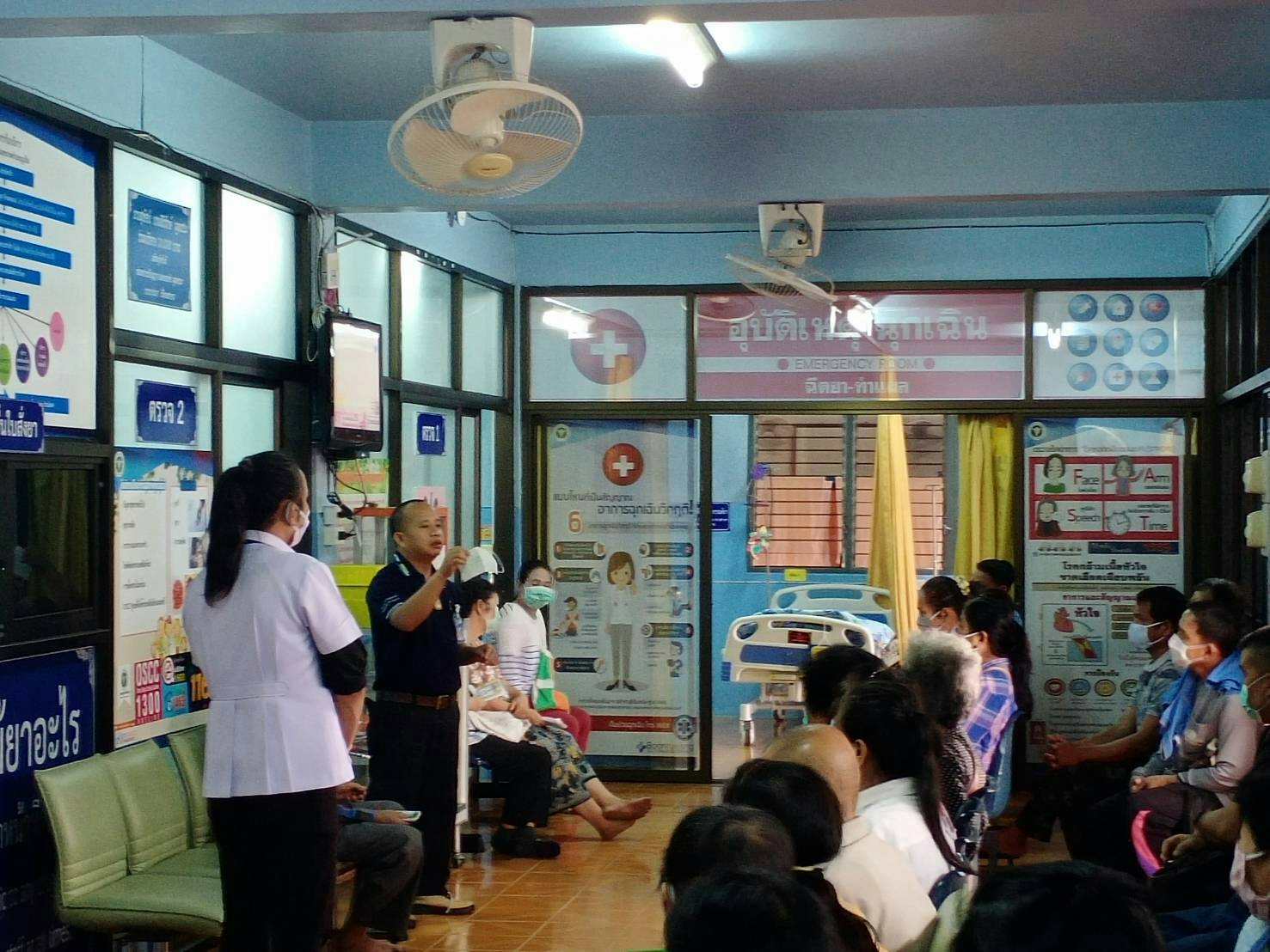 Village Health Volunteers launch door-to-door education on CoVid-19 thaihealth